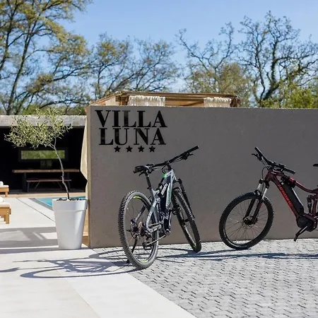 Luna Villa *